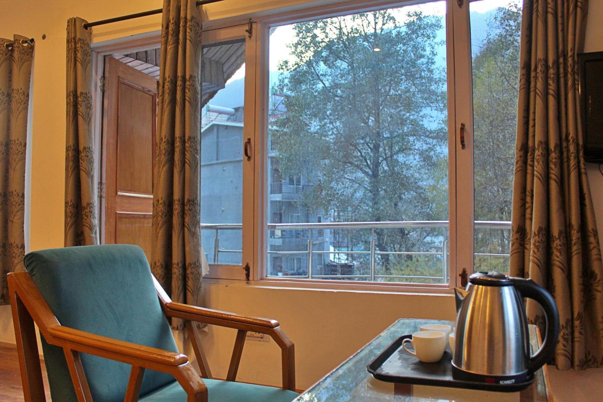 Sylvan Woods Cottage Manāli エクステリア 写真
