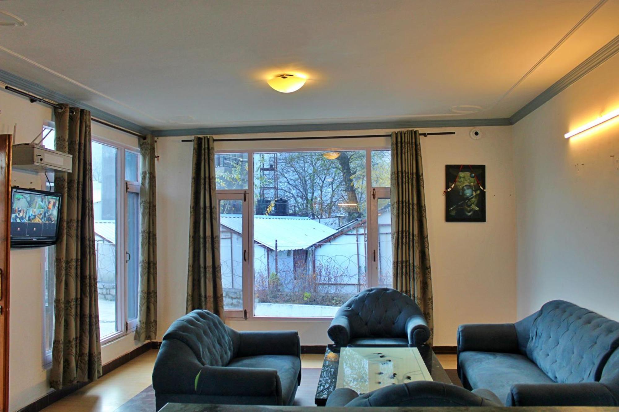 Sylvan Woods Cottage Manāli エクステリア 写真