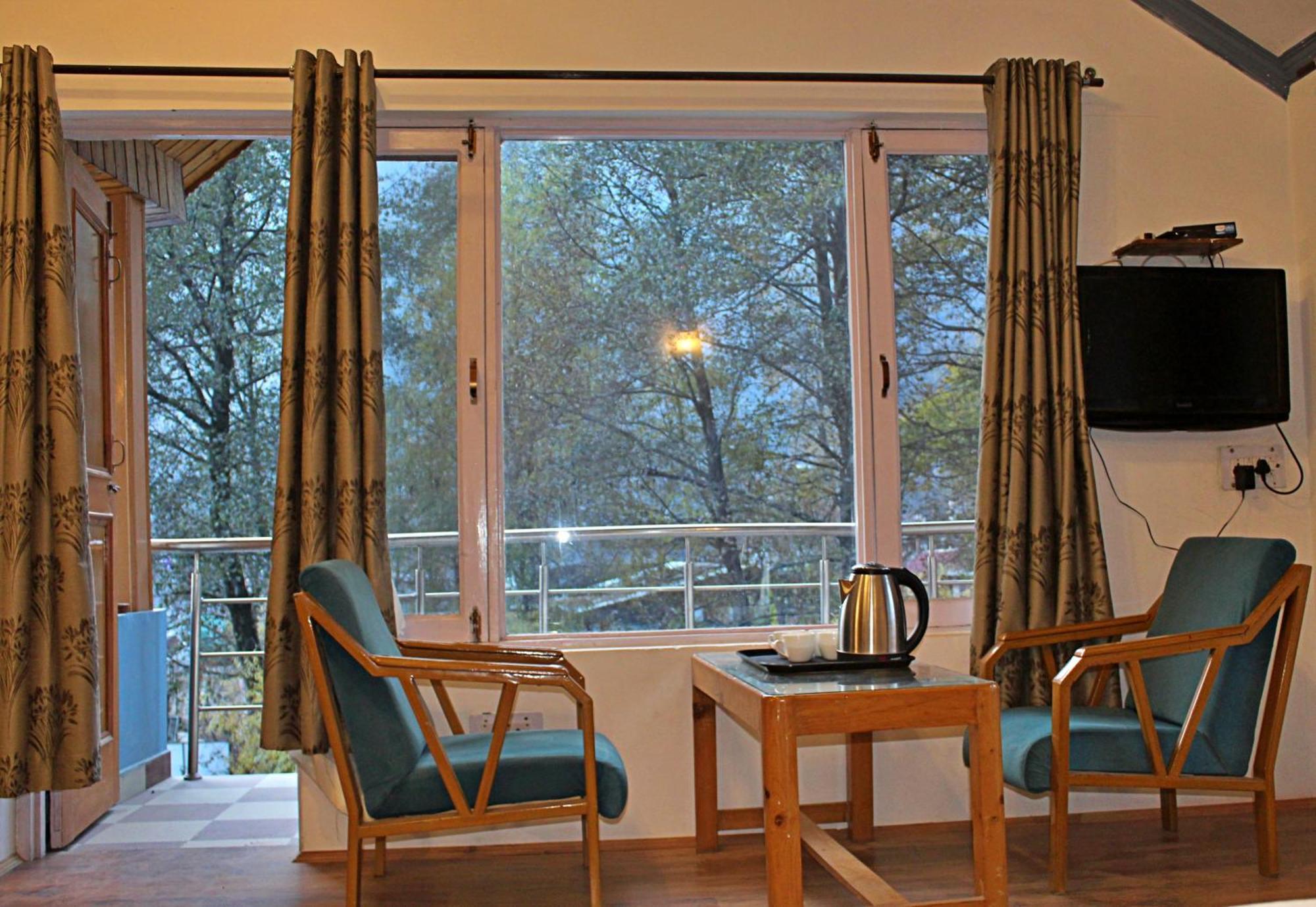 Sylvan Woods Cottage Manāli エクステリア 写真